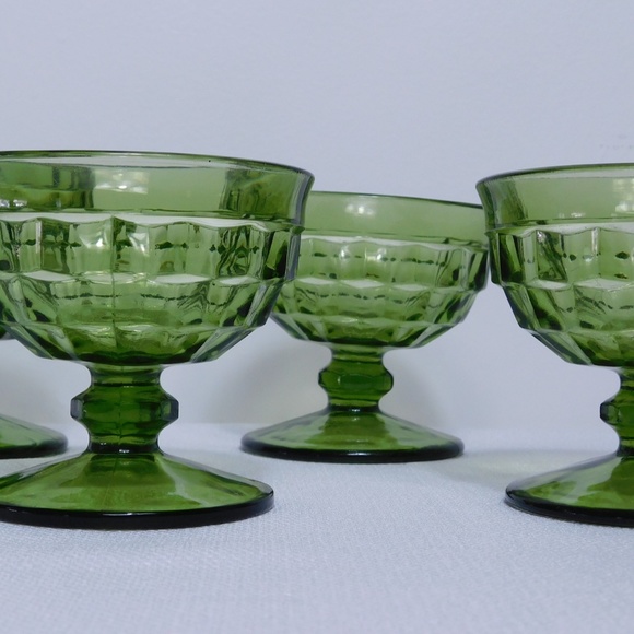 Emerald Green Dessert Glasses- set of 4 - Picture 2 of 3